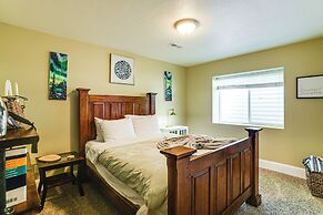 Rathdrum Home w/ Hot Tub: Steps to Beach Access!