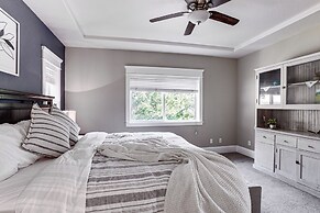 Rathdrum Home w/ Hot Tub: Steps to Beach Access!