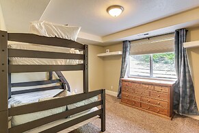 Rathdrum Home w/ Hot Tub: Steps to Beach Access!