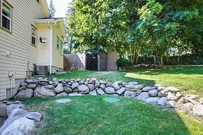 Rathdrum Home w/ Hot Tub: Steps to Beach Access!