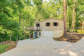 Dandridge Home on Douglas Lake w/ Hot Tub & Dock!
