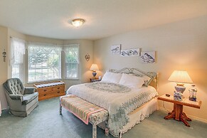Moyie Springs Home w/ Views, Near Kootenay River!