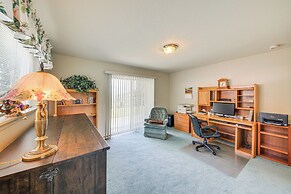 Moyie Springs Home w/ Views, Near Kootenay River!