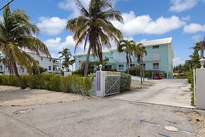 180 Degrees Of Ocean Views, Sitting On A Large Lagoon That Opens To Fl