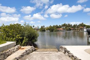 180 Degrees Of Ocean Views, Sitting On A Large Lagoon That Opens To Fl