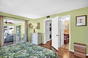 Delightful Vacation Home Located In The Popular Islamorada Neighborhoo