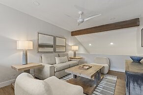 Snow Flower 078 3 Bedroom Condo by RedAwning