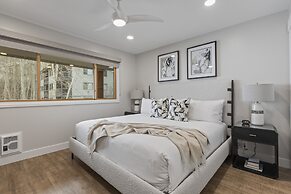 Snow Flower 078 3 Bedroom Condo by RedAwning