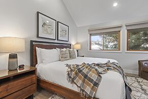 Snow Flower 078 3 Bedroom Condo by RedAwning