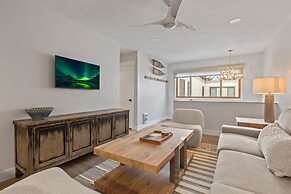 Snow Flower 078 3 Bedroom Condo by RedAwning