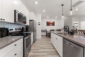 Terra Retreat #9 4 Bedroom Condo