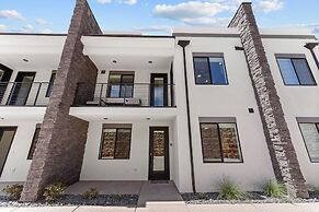 Terra Retreat #9 4 Bedroom Condo