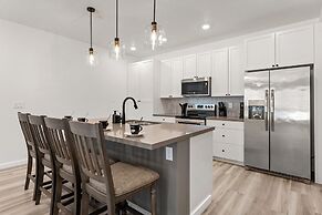 Terra Retreat #9 4 Bedroom Condo