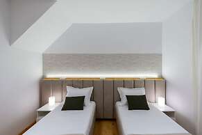 Aigli Seafront Loft-bespoke Design Gem