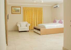 Pot of Gold Butler Residence