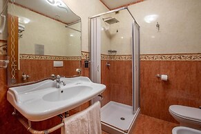 Consoli Romani Vatican Rooms