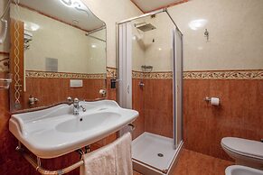 Consoli Romani Vatican Rooms