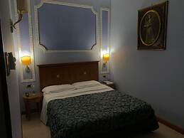 Consoli Romani Vatican Rooms