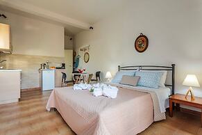 Summer Rose Garden Getaway - A Step to the Beach