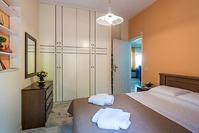 Escape to Paradise - Chania s Seaside Getaway