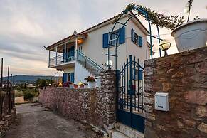 Koroni Seaview Retreat - Summer Romantic Escape