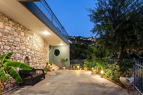 Aigli Luxury Villa - Panoramic Seaview Retreat