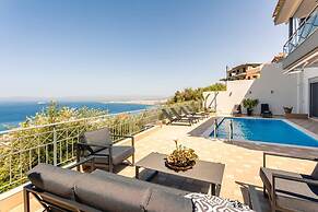 Aigli Luxury Villa - Panoramic Seaview Retreat