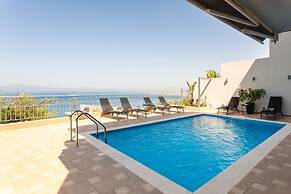 Aigli Luxury Villa - Panoramic Seaview Retreat