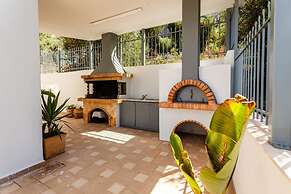 Aigli Luxury Villa - Panoramic Seaview Retreat