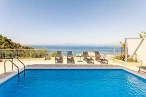 Aigli Luxury Villa - Panoramic Seaview Retreat
