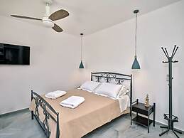 Villa Maria - Naoussa Squares Blue Gold Suite