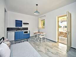 Villa Maria - Naoussa Pigeons Blue Gold Suite