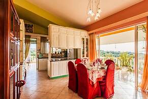 Beachfront Luxury Villa-private Pool Garden Heaven