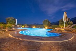 Chania Secluded Gem - Kallithea Private Pool Villa