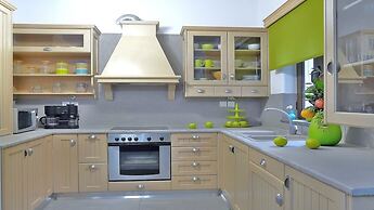 Chania Secluded Gem - Kallithea Private Pool Villa