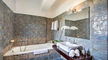 Chania Secluded Gem - Kallithea Private Pool Villa