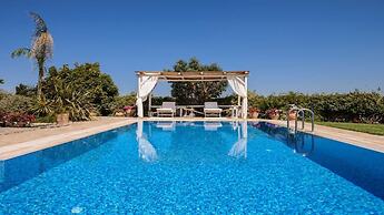 Chania Secluded Gem - Kallithea Private Pool Villa