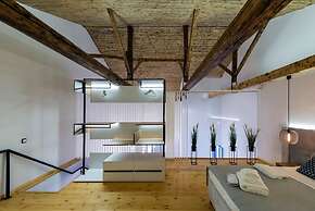 Aigli Seafront Loft-luxury Design Retreat