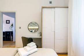 Aigli Seafront Loft-luxury Design Retreat