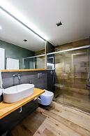 Aigli Seafront Loft-luxury Design Retreat