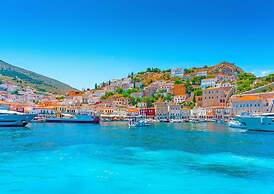 A Sea-licious Vacation - Chic Style in Hydra