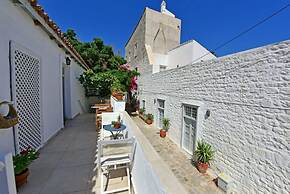 A Sea-licious Vacation - Chic Style in Hydra