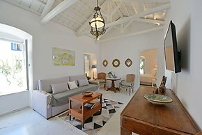 A Sea-licious Vacation - Chic Style in Hydra