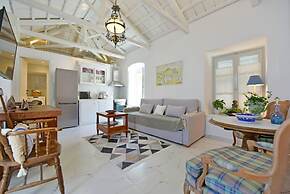 A Sea-licious Vacation - Chic Style in Hydra