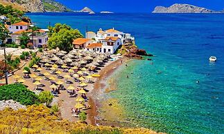 A Sea-licious Vacation - Chic Style in Hydra