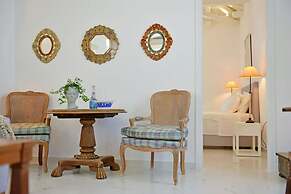 A Sea-licious Vacation - Chic Style in Hydra