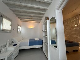 Mykonos Violet Nest - Sea View Escape