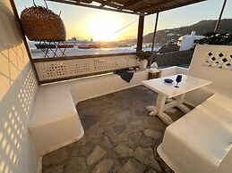 Mykonos Violet Nest - Sea View Escape