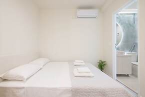The Urban Loft 2 - Athens Unique Oasis