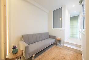 The Urban Loft 2 - Athens Unique Oasis